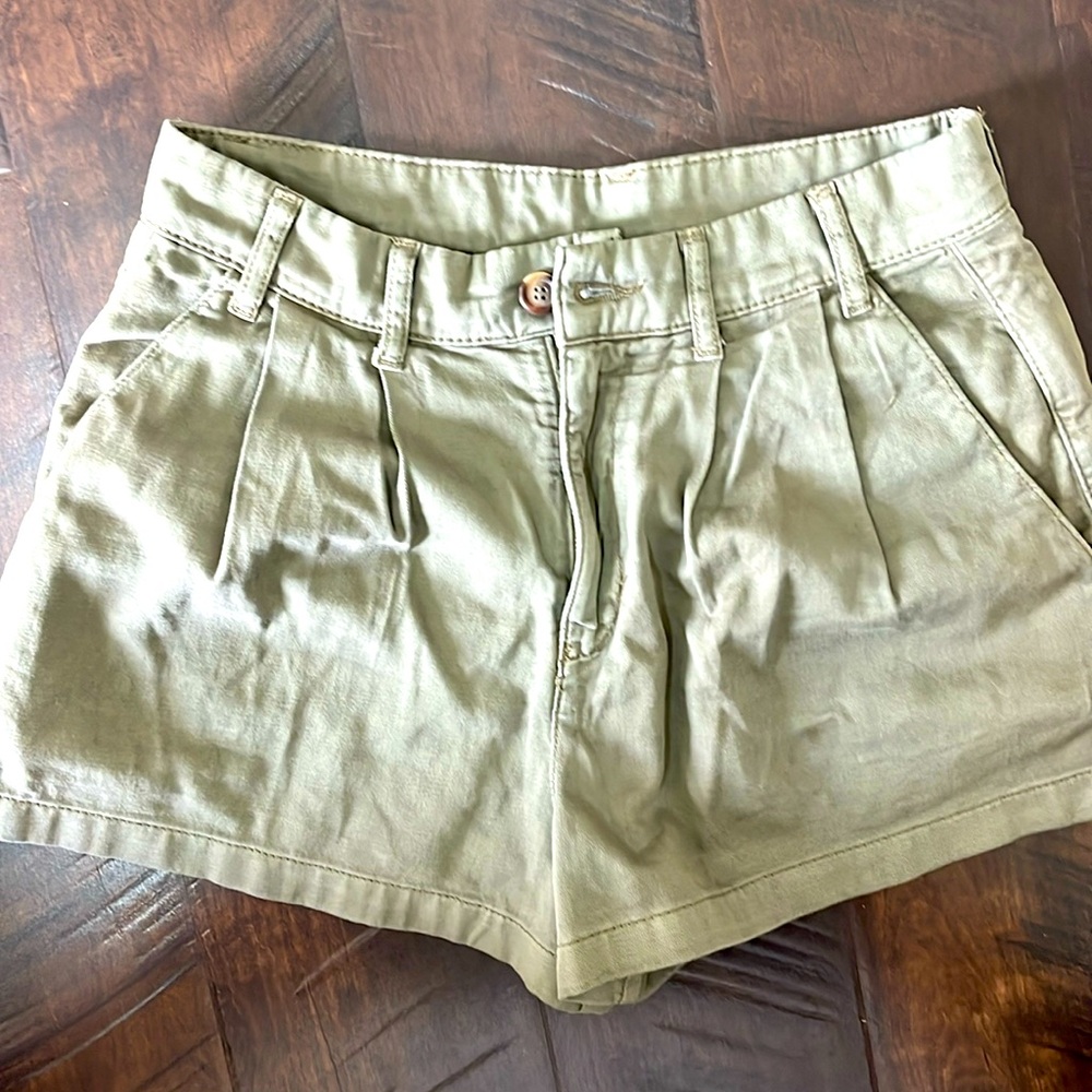 Free People Olive green Shorts Classic Design